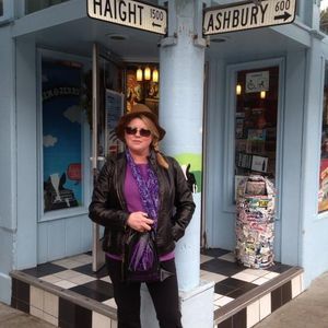 Meet your Posher, Sharon